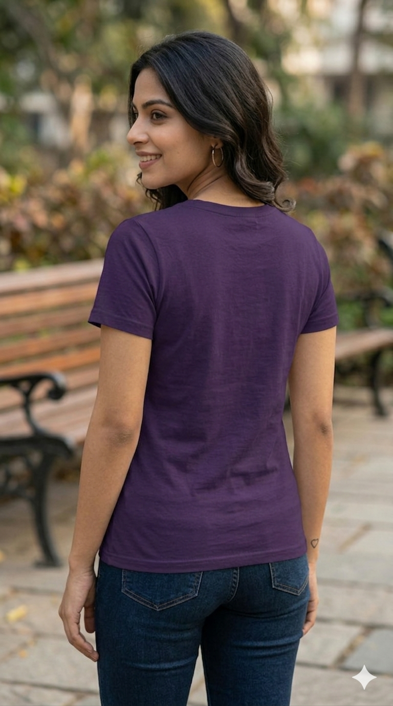 🐱 Cute Kitty Women’s T-Shirt 🐱